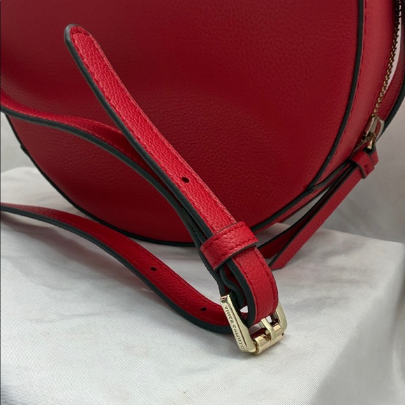 Vince Camuto Bold Red Circle Crossbody Bag - Picture 6 of 11